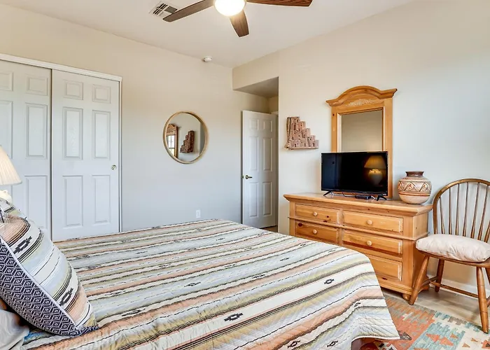 - Nearby Golf & Hiking! *