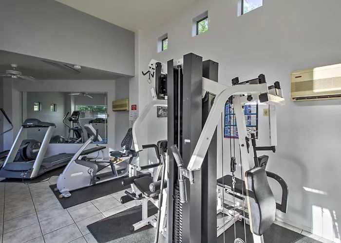 - Nearby Golf & Hiking! * Oro Valley
